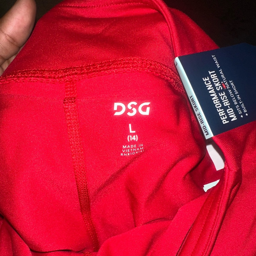 DSG Performance Mid Rise Golf/Tennis Skort - Picture 6 of 6